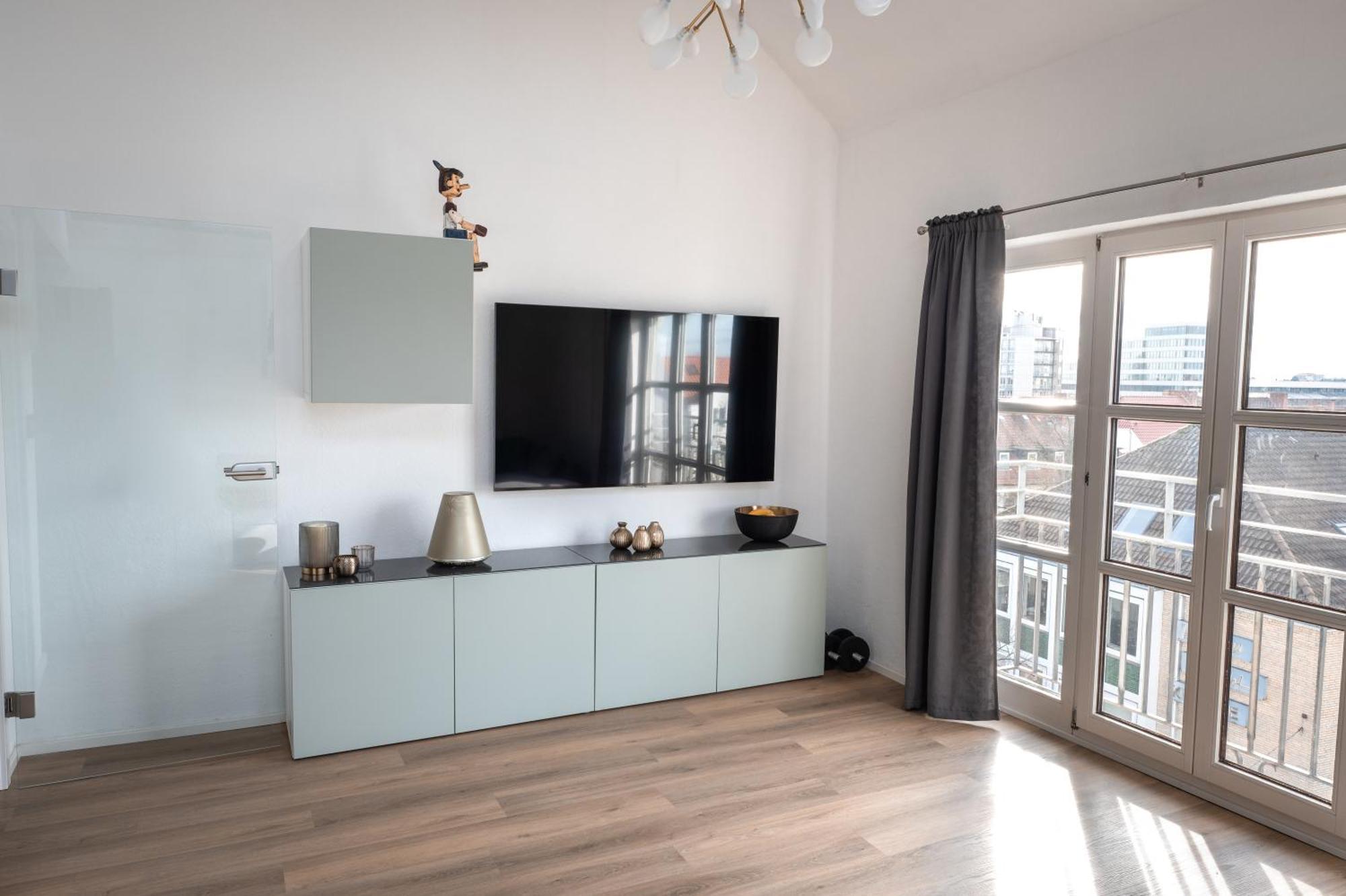 Eich-Penthouse, Zentral Am Stadtwald Mit Ausblick Ueber Die Stadt, 24H Self Check-In, Netflix, Disneyplus Hanover Exterior photo