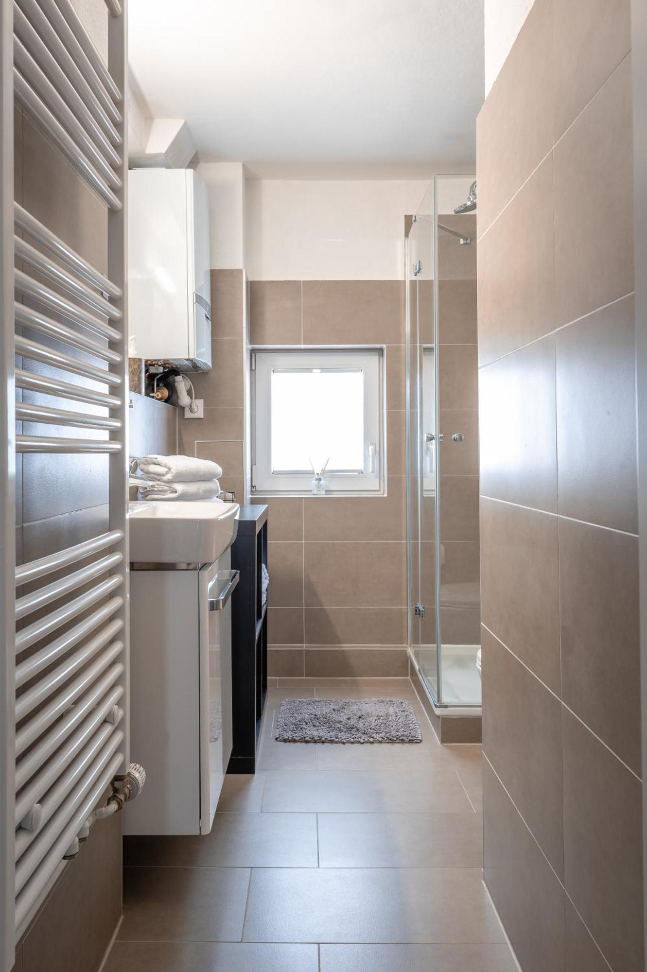 Eich-Penthouse, Zentral Am Stadtwald Mit Ausblick Ueber Die Stadt, 24H Self Check-In, Netflix, Disneyplus Hanover Exterior photo